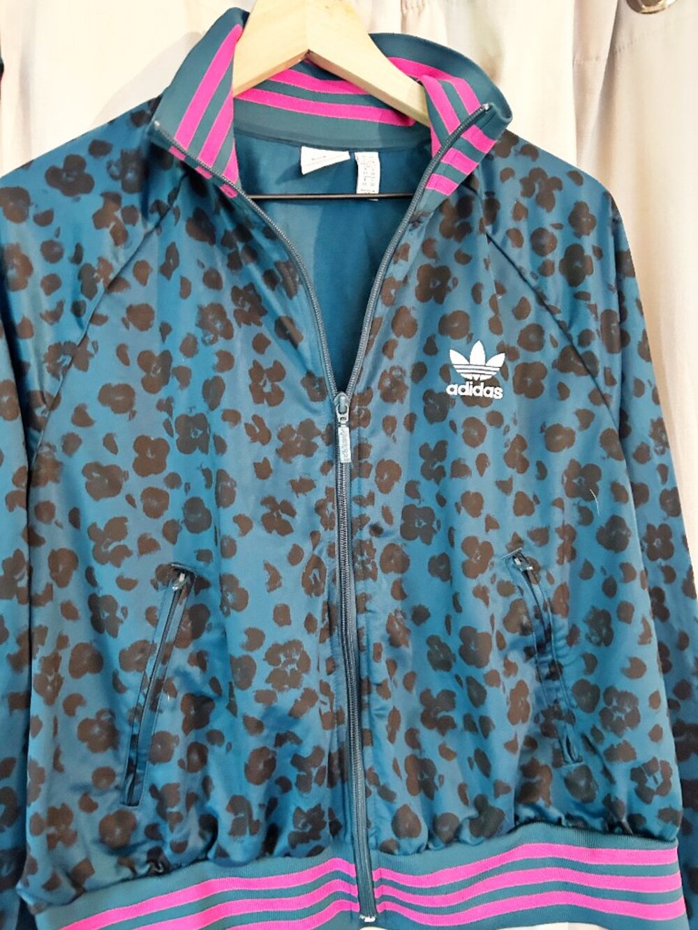 adidas Track Set, Teal and Black leopard with pink trim - Picture 5 of 14
